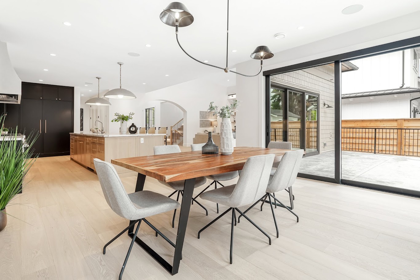 Occupied home staging project 6
